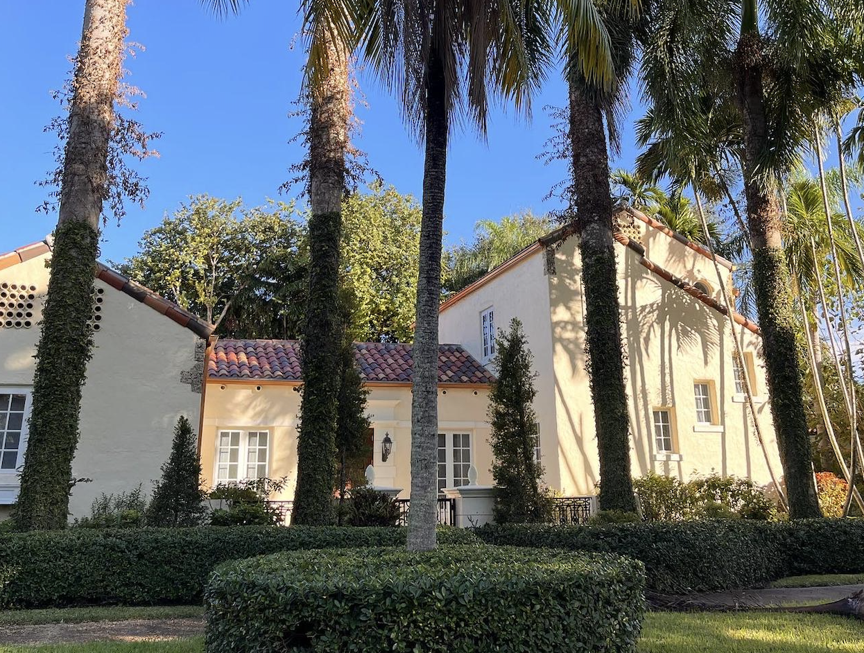 Read more about the article Miami Real Estate: A Golden Opportunity on the Horizon for 2025-2026